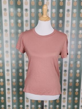 LAMade Basic Women's Crew Neck Tee